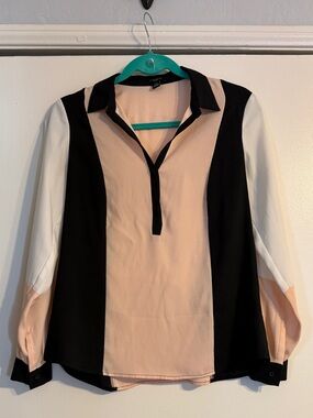 Ann Taylor Colorblock V-Neck Blouse in Black, Blush & White